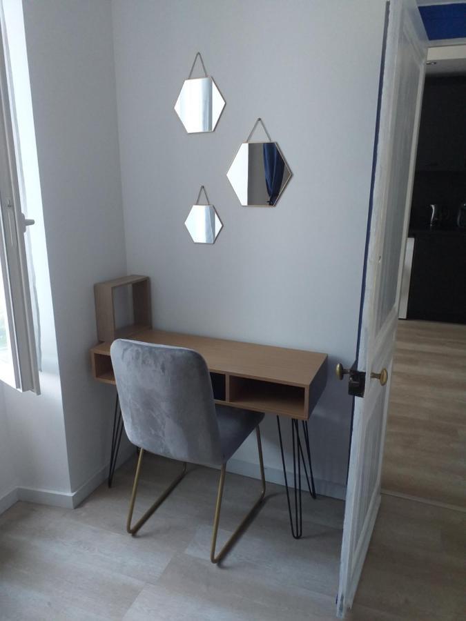 Les Volets Bleus - Deux Appartements Et Un Studio, Jardin Bourges Buitenkant foto