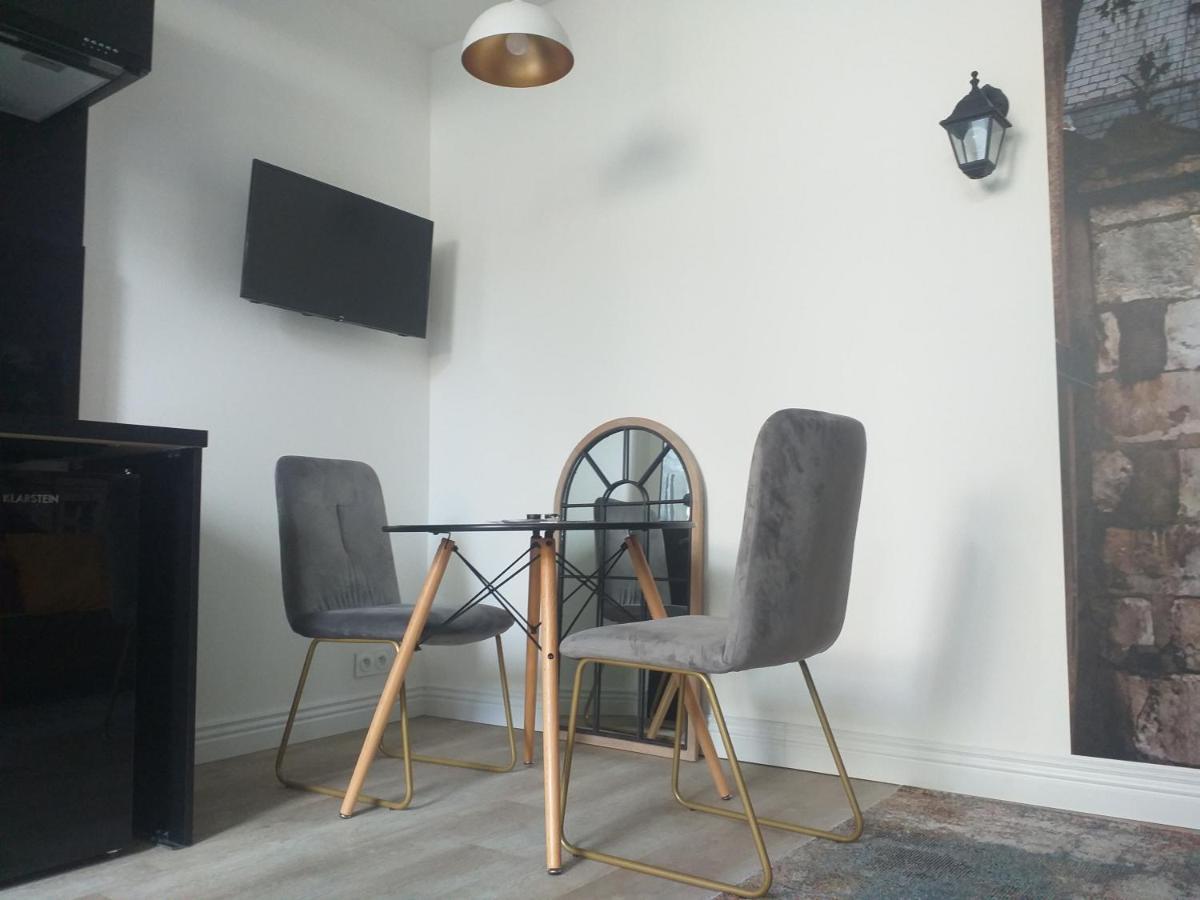 Les Volets Bleus - Deux Appartements Et Un Studio, Jardin Bourges Buitenkant foto