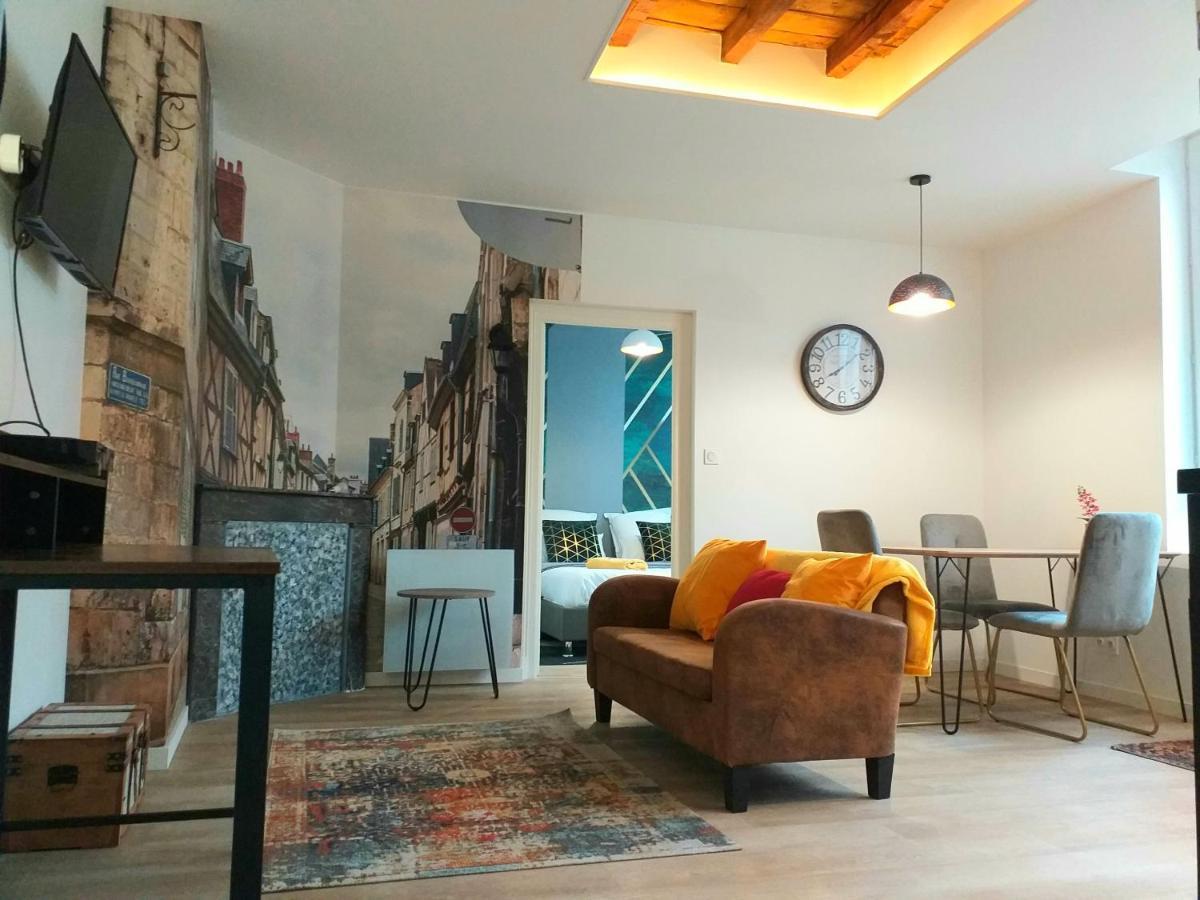 Les Volets Bleus - Deux Appartements Et Un Studio, Jardin Bourges Buitenkant foto
