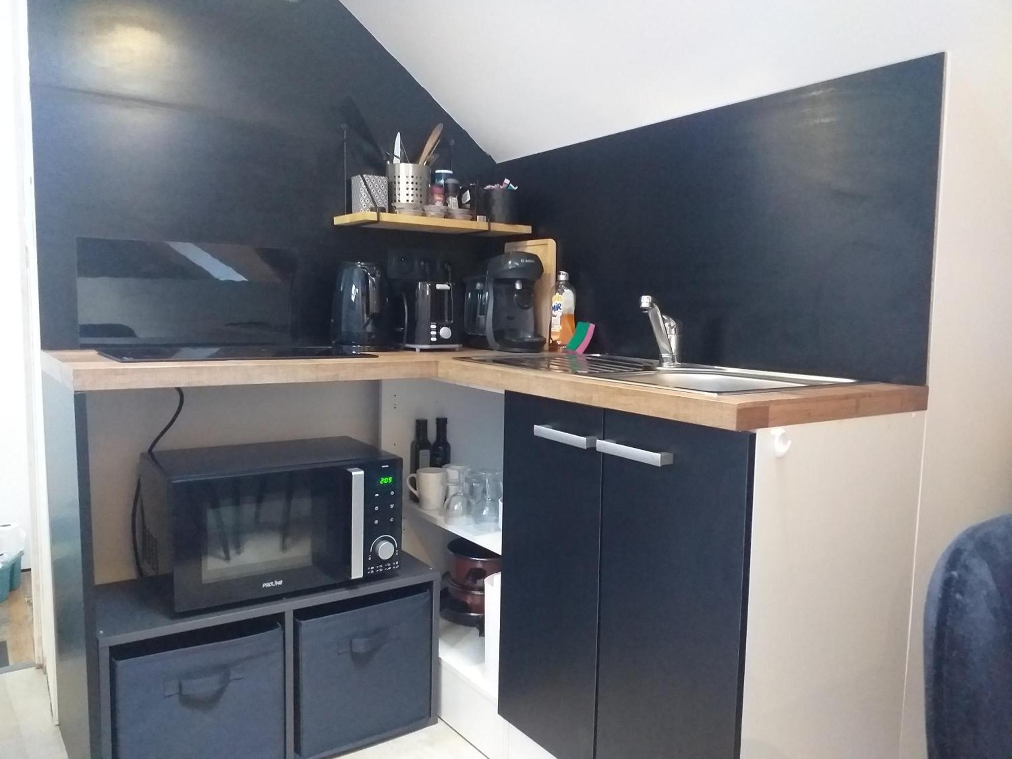 Les Volets Bleus - Deux Appartements Et Un Studio, Jardin Bourges Kamer foto