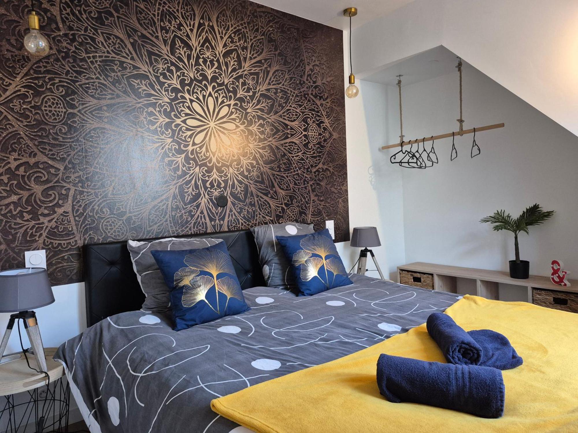 Les Volets Bleus - Deux Appartements Et Un Studio, Jardin Bourges Buitenkant foto